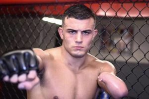 UFC:One-handed MMA fighter Nick Newell wants his place in the UFC roster after improving to 14-1 with quick win at LFA 35 - Nick Newell