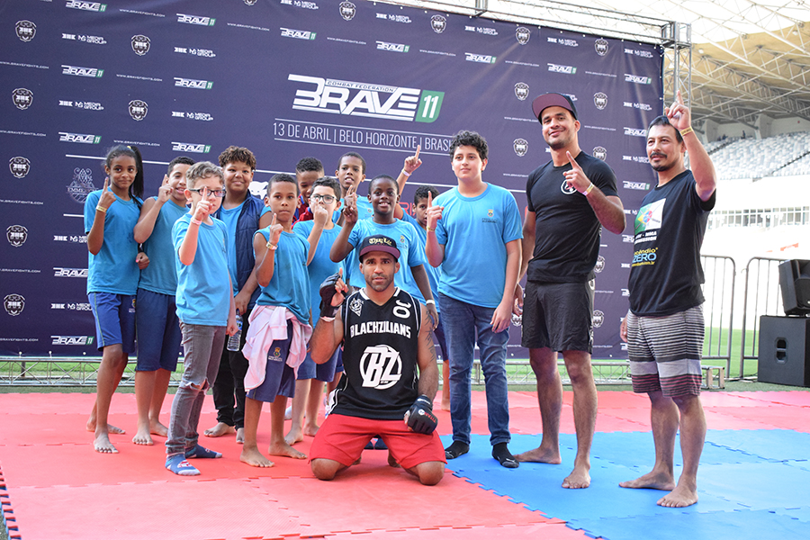 Brave 11 open workout provides first taste of MMA to underprivileged kids -