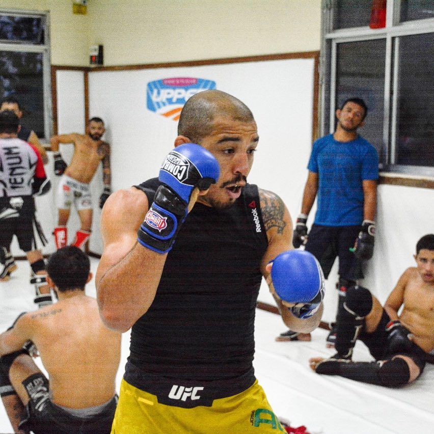 UFC : Jose Aldo has an emotional message for his team after the win at Calgary -