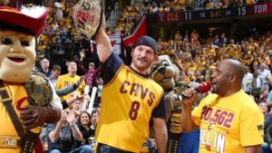 UFC: Stipe miocic isn't mad about LeBron James moving to Los Angeles - James