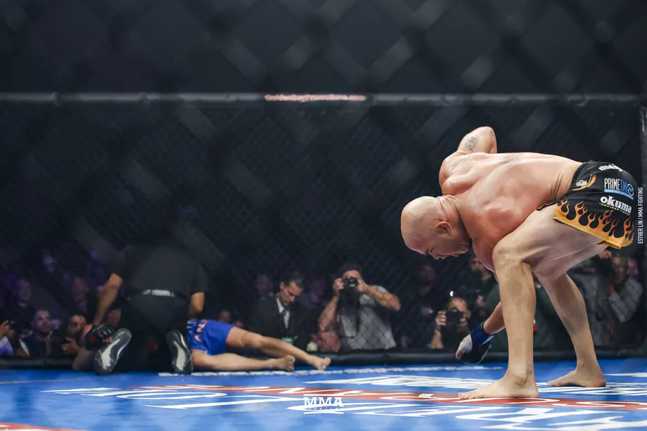 Twitter reacts to Tito Ortiz's brutal knockout win over Chuck Liddell - Chuck Liddell