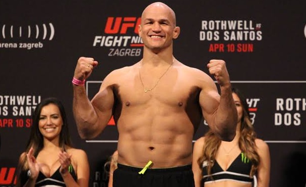 "Cormier is planning on retiring soon and one of my goals would be fighting him", says Junior dos Santos -