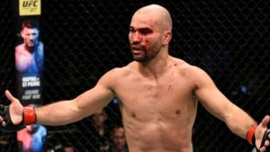 Artem Lobov spits fire at 'fans' who watch fights illegally - Lobov