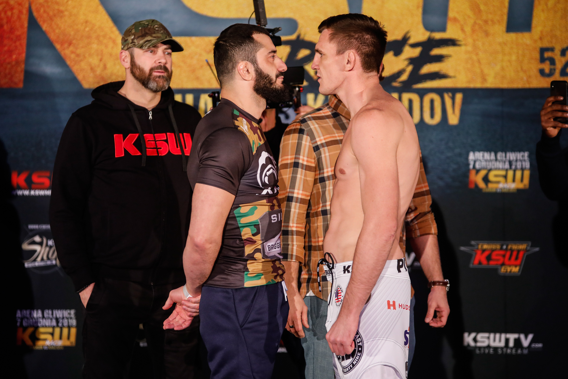 KSW 52 Weigh-In Results & Final Fight Card -