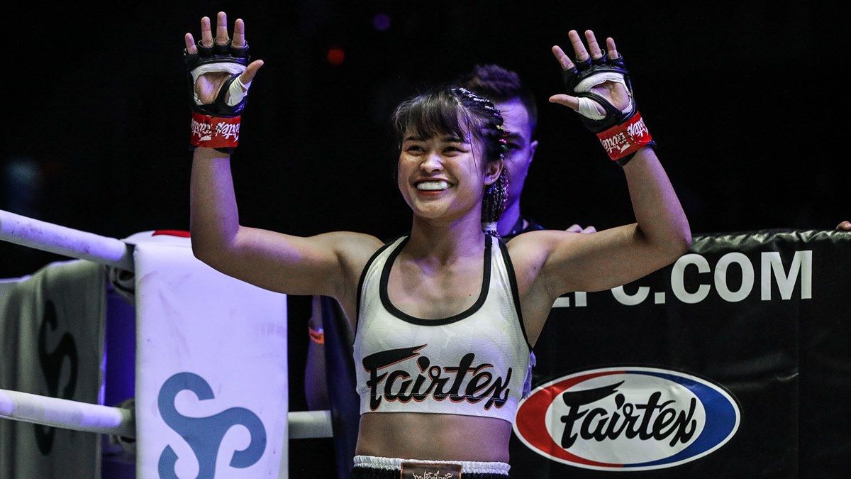 Mixed Martial Arts World Title : Stamp Fairtex Happy to Let Friend Go First -