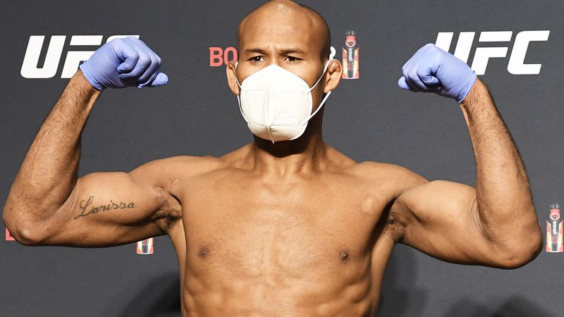 UFC fighter Jacare Souza following the guidelines