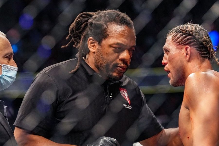 Referee Herb Dean reveals why he did not stop Brian Ortega vs Alexander